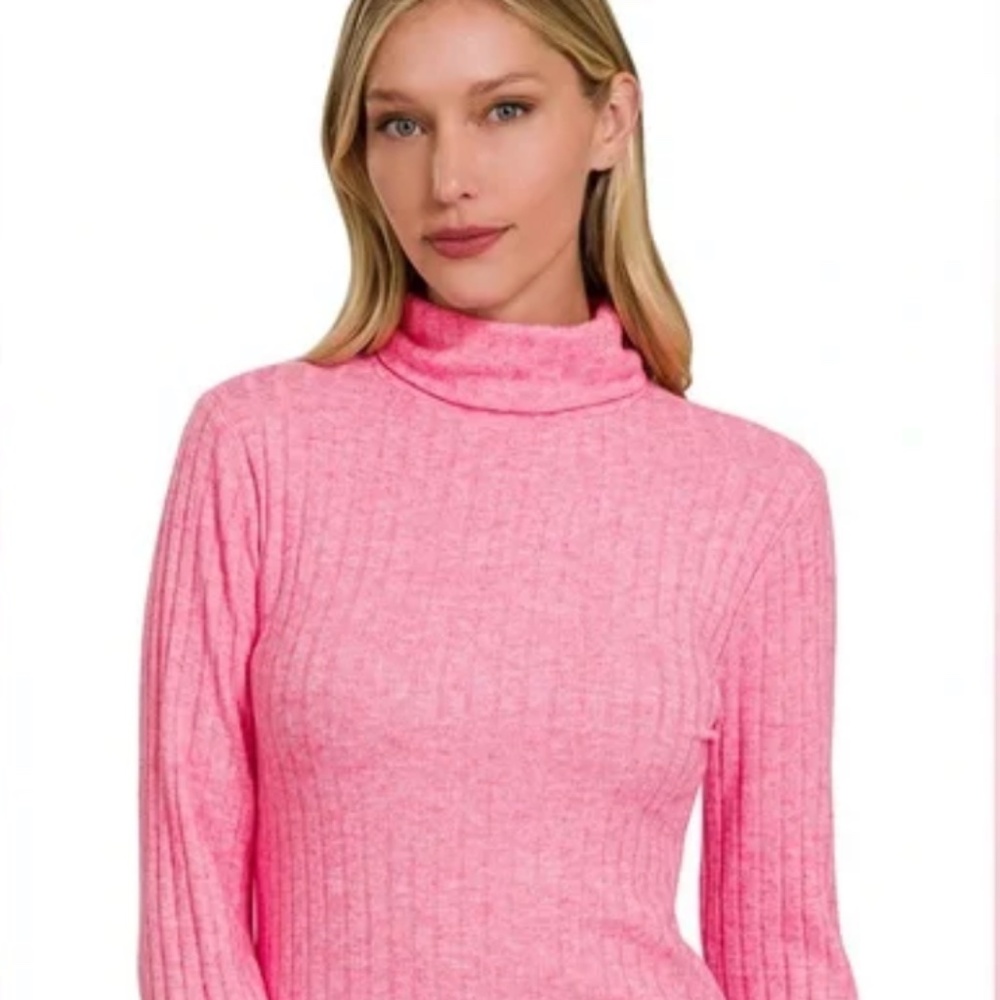 ZENANA RIBBED LONG SLEEVE TURTLE NECK TOP Pink, SIZE SMALL, BRAND NEW